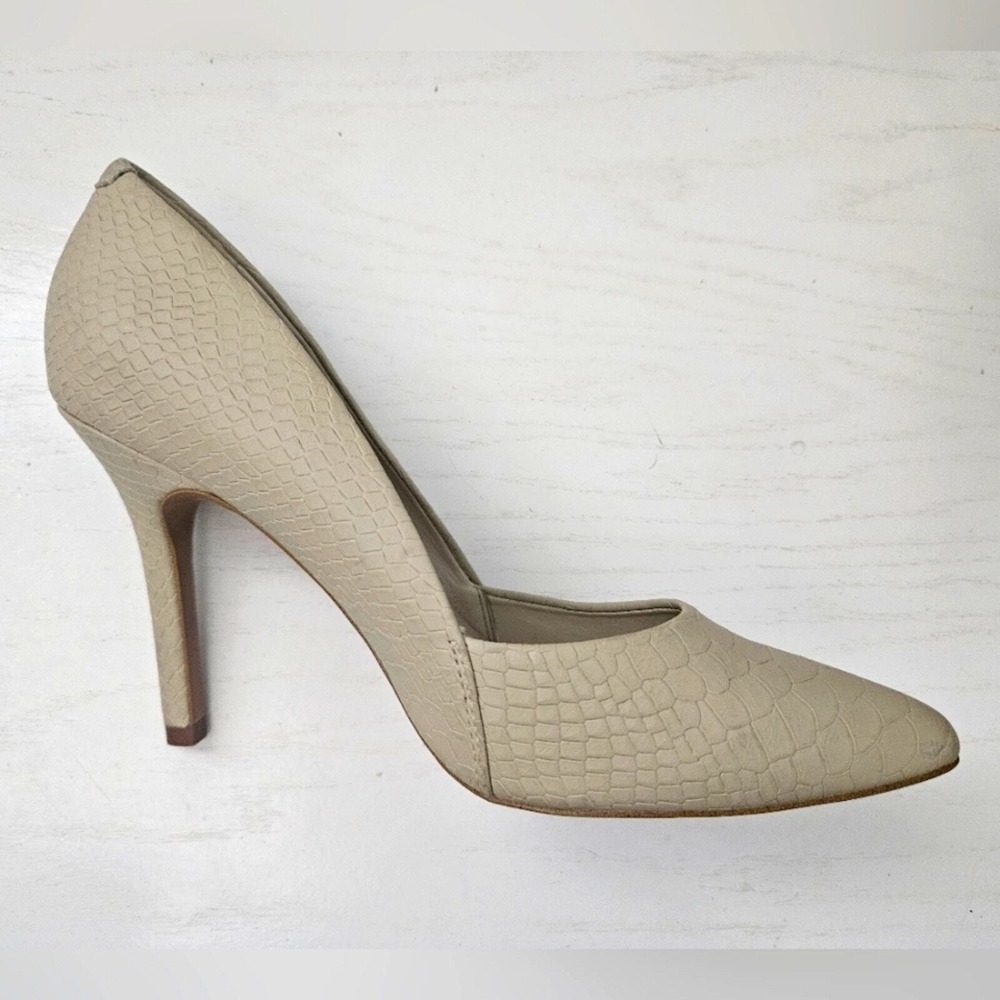 Aldo womens beige cream snake skin heels size 7.5